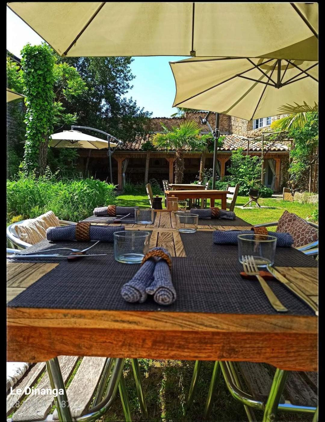 Léran Le Dinanga Bed & Breakfast エクステリア 写真