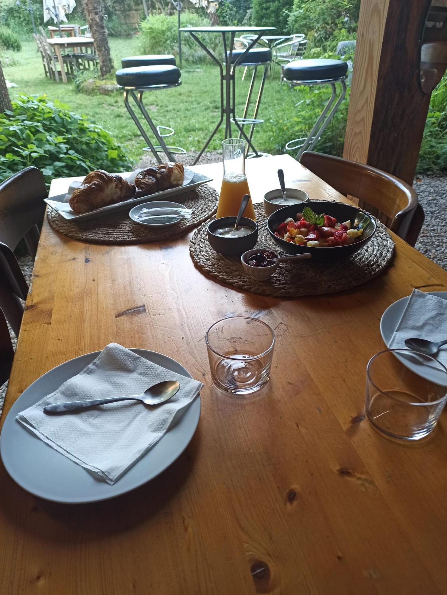 Léran Le Dinanga Bed & Breakfast エクステリア 写真