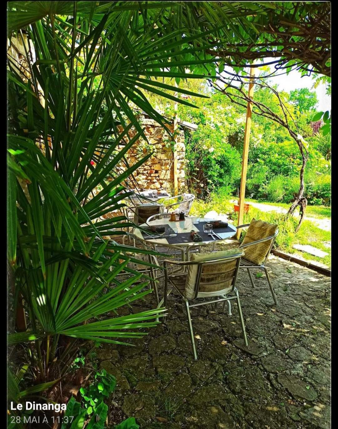 Léran Le Dinanga Bed & Breakfast エクステリア 写真